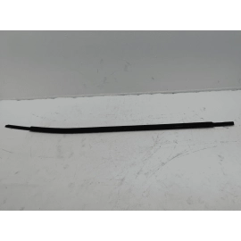 TOYOTA CAMRY FRONT PASSENGER SIDE DOOR WINDOW BELT MOLDING BLACK 18-2024 OEM