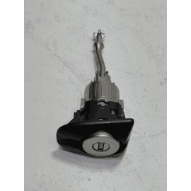 2018-2024 TOYOTA CAMRY FRONT DRIVER SIDE DOOR LOCK CYLINDER HANDLE W/O KEY OEM