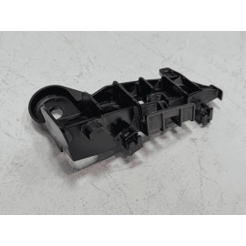 TOYOTA CAMRY REAR LEFT DRIVER LH TAILLIGHT MOUNT BRACKET SUPPORT OEM 2018 - 2024