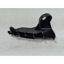 TOYOTA CAMRY REAR RIGHT PASSENGER TAILLIGHT MOUNT BRACKET RETAINER OEM 2018-2024