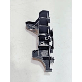 TOYOTA CAMRY REAR RIGHT PASSENGER TAILLIGHT MOUNT BRACKET RETAINER OEM 2018-2024