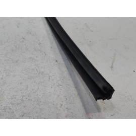 2016-2021 HONDA CIVIC FRONT DRIVER DOOR WINDOW GLASS RUN CHANNEL SEAL OEM