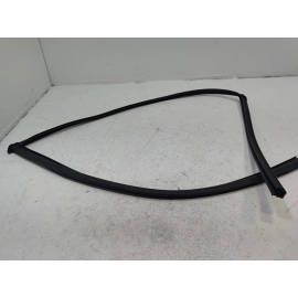 2016-2021 HONDA CIVIC FRONT DRIVER DOOR WINDOW GLASS RUN CHANNEL SEAL OEM