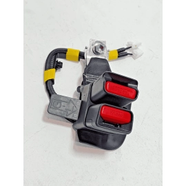 TOYOTA CAMRY FWD REAR LEFT & CENTER SIDE SEATBELT SEAT BELT BUCKLE OEM 2019-2024