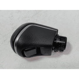 2020 TOYOTA CAMRY AUTOMATIC TRANSMISSION GEAR SHIFTER LEVER KNOB LEATHER OEM