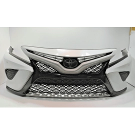 TOYOTA CAMRY 2018-2020 SE XSE FRONT BUMPER COVER & GRILLE MOLDING OEM WHITE 2PS