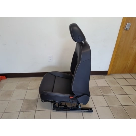 2021 VOLKSWAGEN ATLAS FRONT RIGHT PASSENGER SIDE SEAT OEM 2021 VOLKSWAGEN ATLAS FRONT RIGHT PASSENGER SIDE SEAT OEM