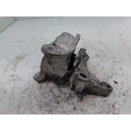2016-2021 HONDA CIVIC 2.0L DRIVER SIDE AUTOMATIC TRANSMISSION MOUNT BRACKET OEM