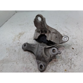 2016-2021 HONDA CIVIC 2.0L DRIVER SIDE AUTOMATIC TRANSMISSION MOUNT BRACKET OEM