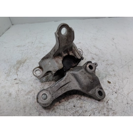 2016-2021 HONDA CIVIC 2.0L DRIVER SIDE AUTOMATIC TRANSMISSION MOUNT BRACKET OEM