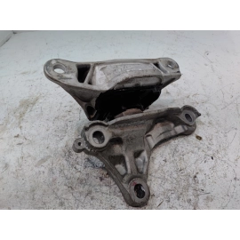 2016-2021 HONDA CIVIC 2.0L DRIVER SIDE AUTOMATIC TRANSMISSION MOUNT BRACKET OEM