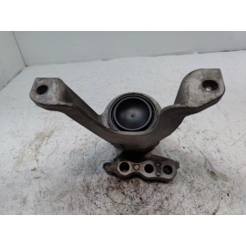 2016-2021 HONDA CIVIC FRONT PASSENGER SIDE ENGINE MOUNT SUPPORT BRACKET OEM 2016-2021 HONDA CIVIC FRONT PASSENGER SIDE ENGINE MOUNT SUPPORT BRACKET OEM