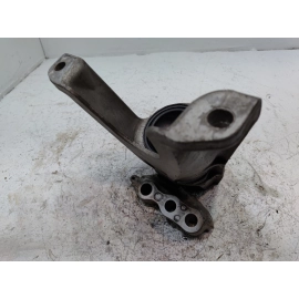 2016-2021 HONDA CIVIC FRONT PASSENGER SIDE ENGINE MOUNT SUPPORT BRACKET OEM 2016-2021 HONDA CIVIC FRONT PASSENGER SIDE ENGINE MOUNT SUPPORT BRACKET OEM