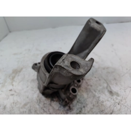 2016-2021 HONDA CIVIC FRONT PASSENGER SIDE ENGINE MOUNT SUPPORT BRACKET OEM 2016-2021 HONDA CIVIC FRONT PASSENGER SIDE ENGINE MOUNT SUPPORT BRACKET OEM