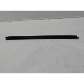 HONDA CIVIC REAR DRIVER SIDE WINDOW INNER BELT WEATHERSTRIP SEAL OEM 2016-2021 HONDA CIVIC REAR DRIVER SIDE WINDOW INNER BELT WEATHERSTRIP SEAL OEM 2016-2021