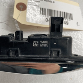 Tesla Model S 2016 - 2020 Front Right Passenger Fender Marker Camera turn O