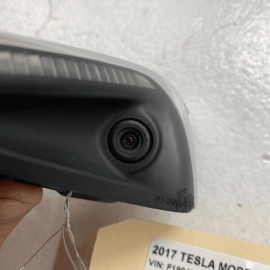 Tesla Model S 2016 - 2020 Front Right Passenger Fender Marker Camera turn O
