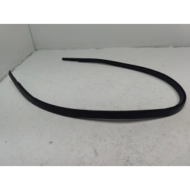 2016-2022 HONDA CIVIC FRONT LEFT OR RIGHT SIDE WINDSHIELD MOLDING SEAL OEM IA