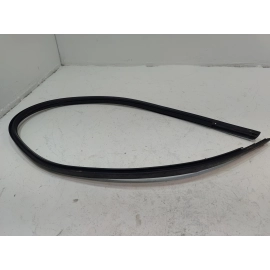 2016-2022 HONDA CIVIC FRONT LEFT OR RIGHT SIDE WINDSHIELD MOLDING SEAL OEM IA