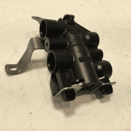 2018-2020 BMW 530XE G30 FRONT EXHAUST MUFFLER PIPE MOUNT BRACKET SUPPORT OEM