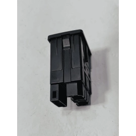 2017-2020  FORD F-150  CENTER CONSOLE USB CHARGER SOCKET PORT OEM