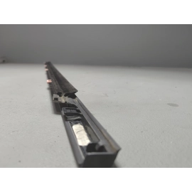 2020-2022 HONDA PILOT FRONT RIGHT PASSENGER SIDE DOOR WINDOW BELT MOLDING OEM