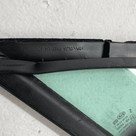 KIA K5 2021 - 2023 FRONT DRIVER DOOR WINDOW RUN CHANNEL SEAL W/ FIXED GLASS