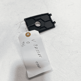 2012-2019 VOLKSWAGEN PASSAT REAR Center Console Trim Bracket Cover 56186308