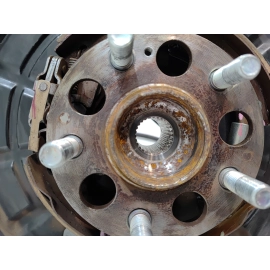 2016-2022 HONDA PILOT REAR DRIVER SIDE SPINDLE KNUCKLE HUB OEM