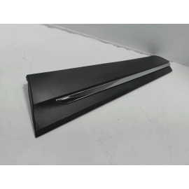 2019 - 2022 HONDA PILOT FRONT PASSENGER SIDE DOOR LOWER MOLDING GARNISH OEM