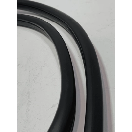 2016-2022 HONDA PILOT FRONT RIGHT PASSENGER SIDE DOOR BODY WEATHERSTRIP SEAL OEM