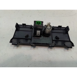 2020-2022 HONDA PILOT CONSOLE AUXILIARY CONNECTOR POWER OOUTLET W/ USB & AUX OEM