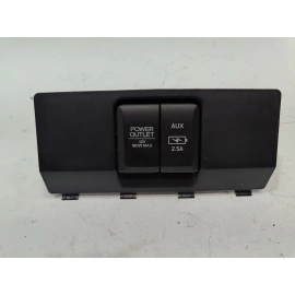 2020-2022 HONDA PILOT CONSOLE AUXILIARY CONNECTOR POWER OOUTLET W/ USB & AUX OEM