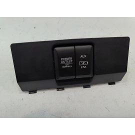 2020-2022 HONDA PILOT CONSOLE AUXILIARY CONNECTOR POWER OOUTLET W/ USB & AUX OEM