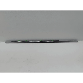 HONDA PILOT REAR PASSENGER SIDE DOOR WINDOW BELT CHROME MOLDING 2017-2022 OEM HONDA PILOT REAR PASSENGER SIDE DOOR WINDOW BELT CHROME MOLDING 2017-2022 OEM