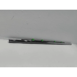 HONDA PILOT REAR PASSENGER SIDE DOOR WINDOW BELT CHROME MOLDING 2017-2022 OEM HONDA PILOT REAR PASSENGER SIDE DOOR WINDOW BELT CHROME MOLDING 2017-2022 OEM