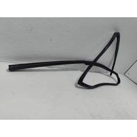 HONDA PILOT REAR RIGHT DOOR GLASS RUN CHANNEL WEATHERSTRIP SEAL 2016-2022 OEM