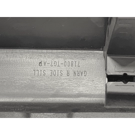 2016-2022 HONDA PILOT PASSENGER SIDE SKIRT ROCKER MOLDING COVER PANEL G542P OEM