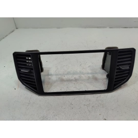 2018-2019 VOLKSWAGEN ATLAS DASH CENTER INNER AIR VENT GRILLE OEM