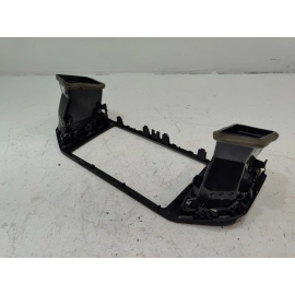 2018-2019 VOLKSWAGEN ATLAS DASH CENTER INNER AIR VENT GRILLE OEM