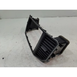2018-2019 VOLKSWAGEN ATLAS DASH CENTER INNER AIR VENT GRILLE OEM