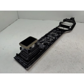 2018-2019 VOLKSWAGEN ATLAS DASH PASSENGER SIDE TRIM COVER W/ AIR VENT GRILLE OEM