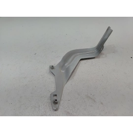 2018-2020 VOLKSWAGEN ATLAS FRONT PASSENGER FENDER REINFORCEMENT BRACKET SET OEM