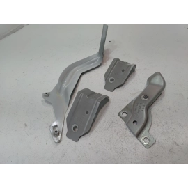 2018-2020 VOLKSWAGEN ATLAS FRONT PASSENGER FENDER REINFORCEMENT BRACKET SET OEM