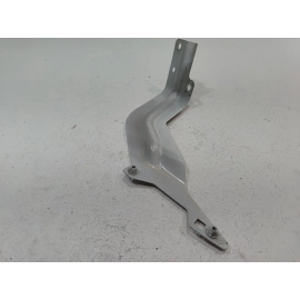 2018-2020 VOLKSWAGEN ATLAS FRONT PASSENGER FENDER REINFORCEMENT BRACKET SET OEM