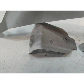 2018-2020 VOLKSWAGEN ATLAS FRONT DRIVER FENDER REINFORCEMENT BRACKET SET OEM