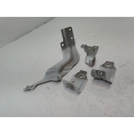 2018-2020 VOLKSWAGEN ATLAS FRONT DRIVER FENDER REINFORCEMENT BRACKET SET OEM