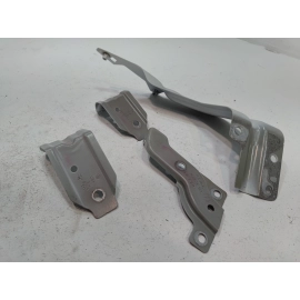 2018-2020 VOLKSWAGEN ATLAS FRONT DRIVER FENDER REINFORCEMENT BRACKET SET OEM