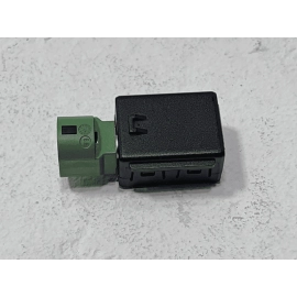 2018-2021 VOLKSWAGEN ATLAS CENTER CONSOLE USB PORT HUB OEM