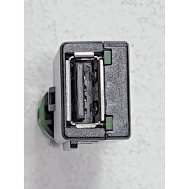 2018-2021 VOLKSWAGEN ATLAS CENTER CONSOLE USB PORT HUB OEM